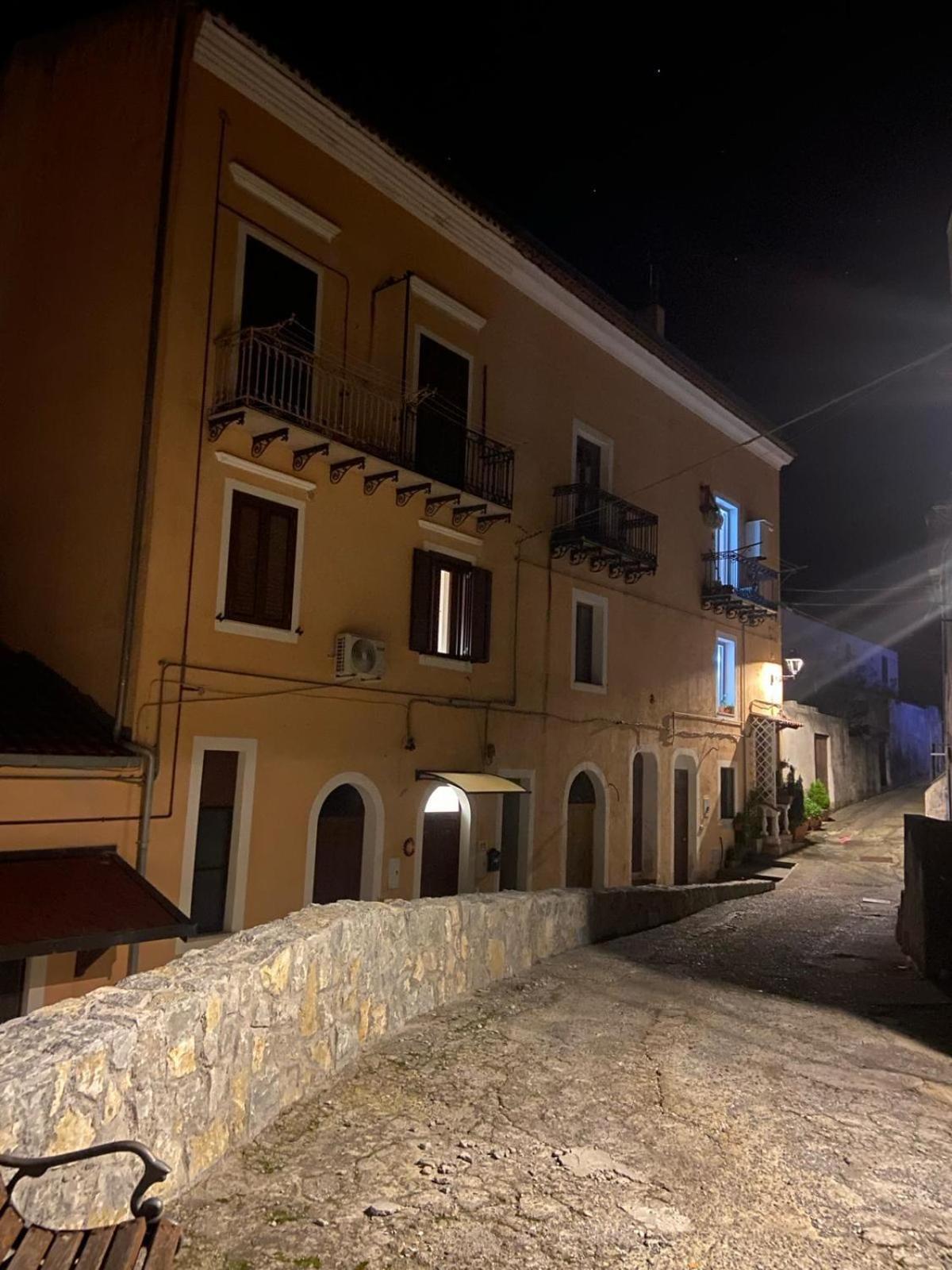 Hotel La Terrazza Nel Borgo Tortora Exterior foto